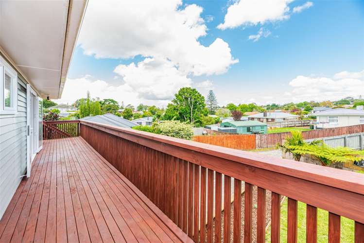 44 Tahi Terrace Glen Eden_18