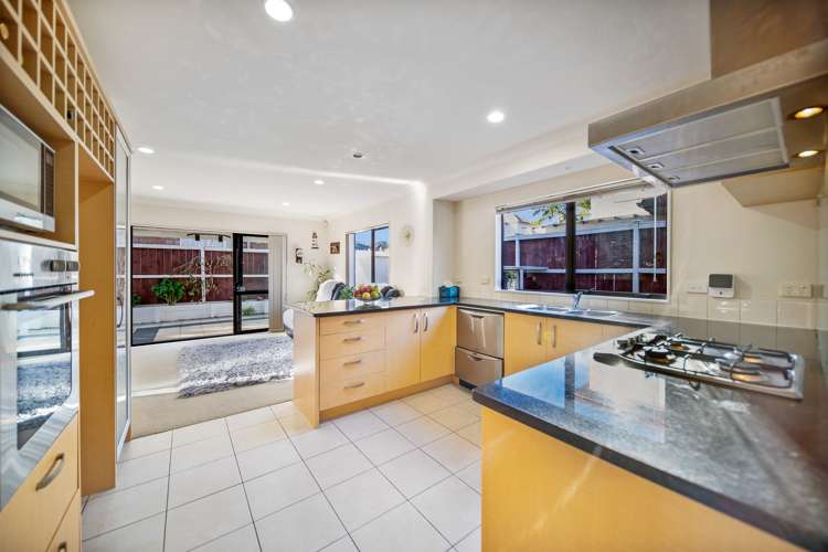 36 Baverstock Road Flat Bush_5