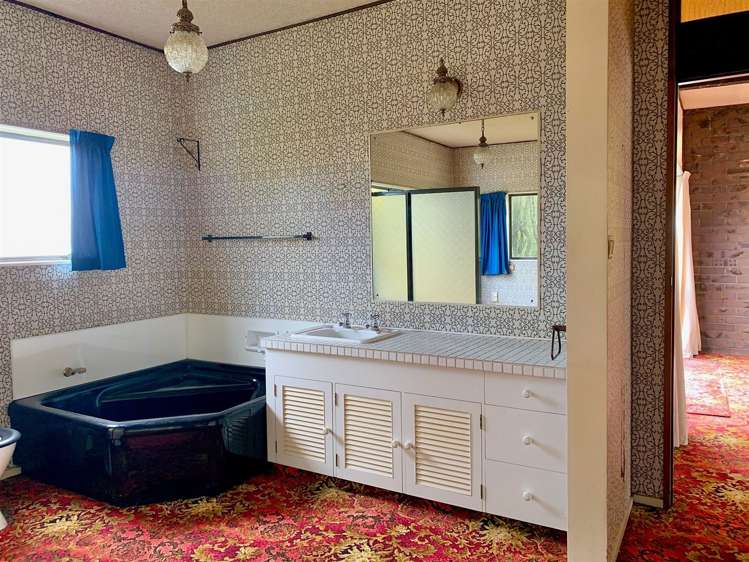 156 Porangahau Road Waipukurau and Surrounds_13