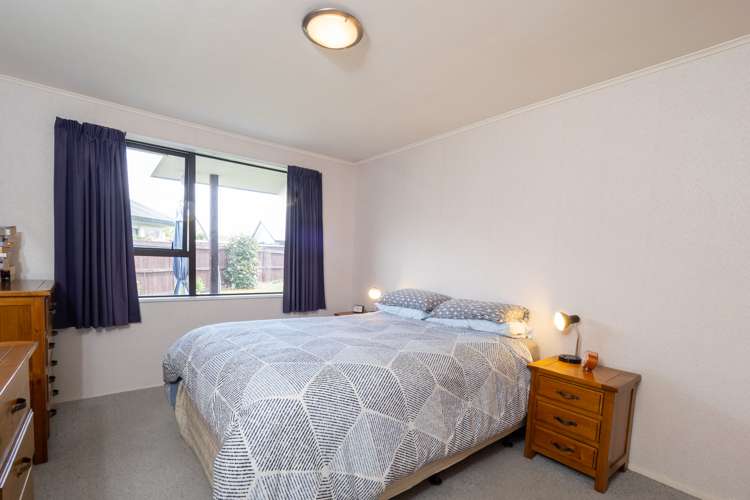 17 Pages Road Allenton_5