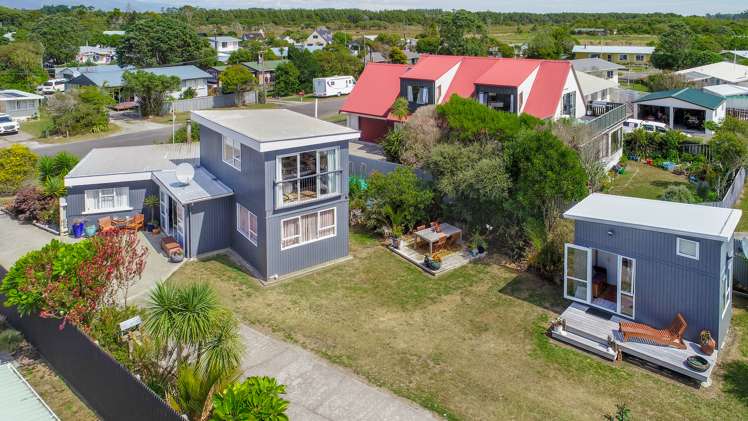 44 Cook Street Carters Beach_13