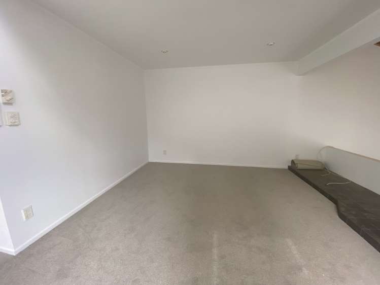 5b Himalaya Crescent Lynfield_12