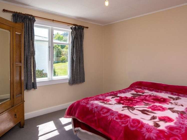 88 Waikawa Road Picton_5