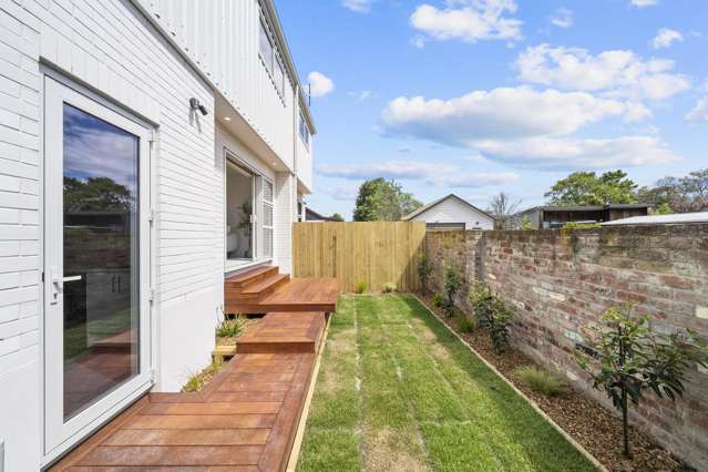 3/16 Bass Street Woolston_3