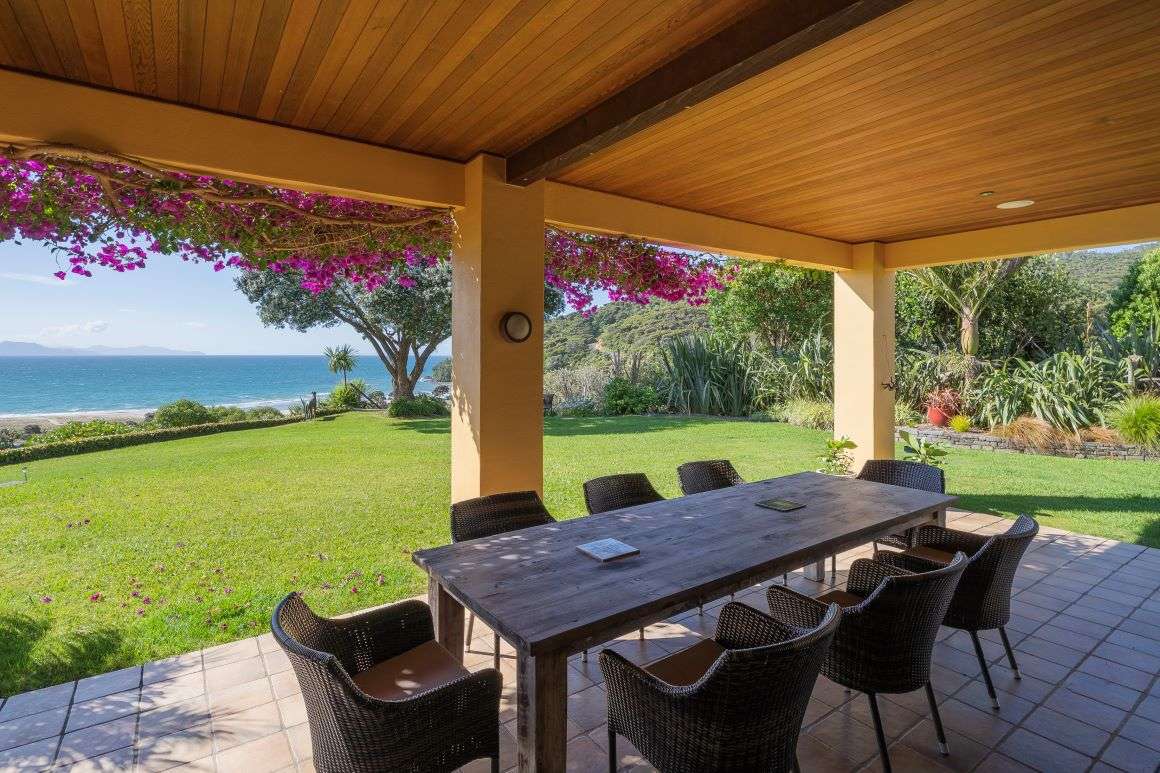 213 Kuaotunu Wharekaho Road in Kuaotunu, Hauraki-Coromandel