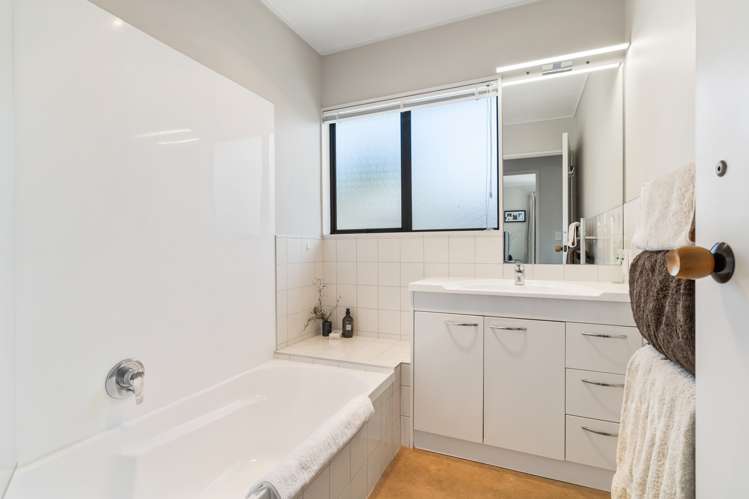 16 Holland Close Pauanui_16