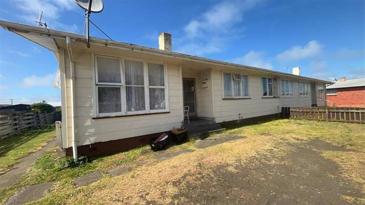 12 Gibbons Crescent Castlecliff_0