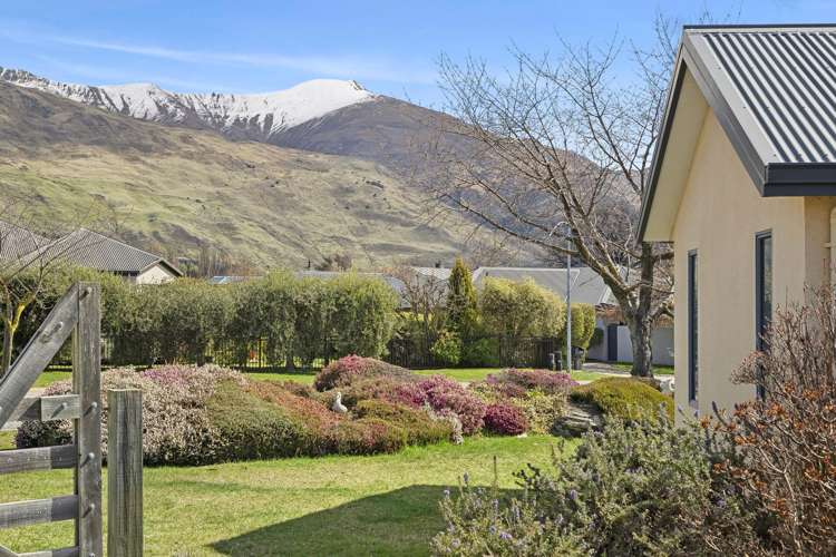 26 Meadowstone Drive Wanaka_1