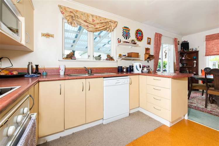 9 Coletta Lane Te Atatu South_16