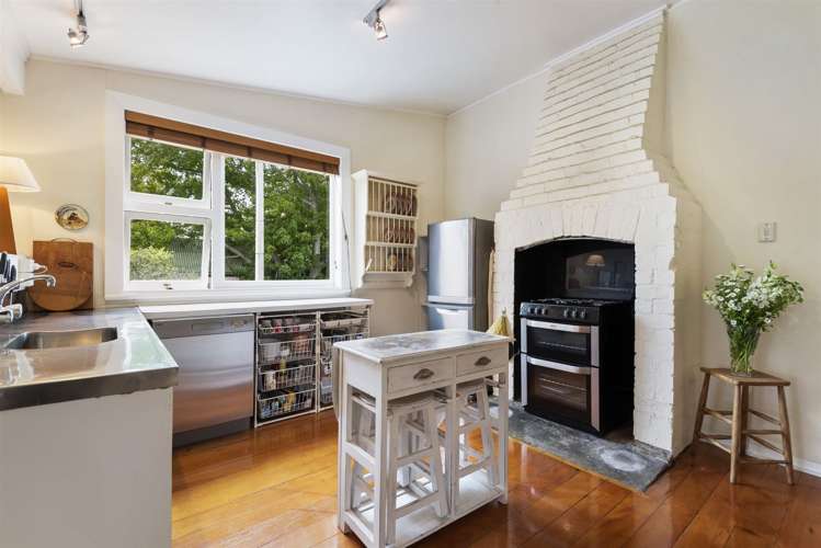 235 Onewa Road Birkenhead_8