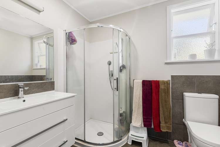 93 Taylor Terrace Tawa_10