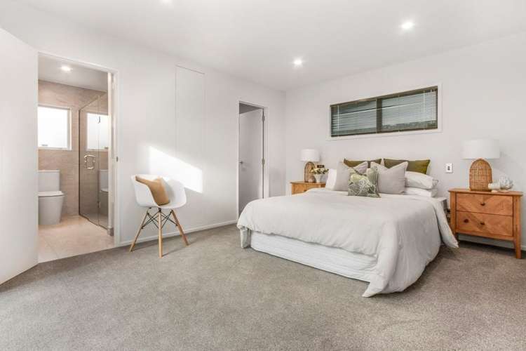 37 Lothian Brae Wattle Downs_6