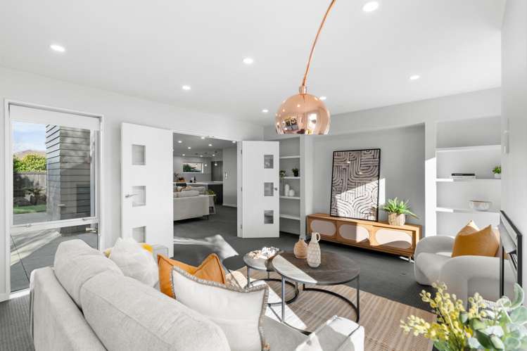 16 Riverbank Road Northwood_8