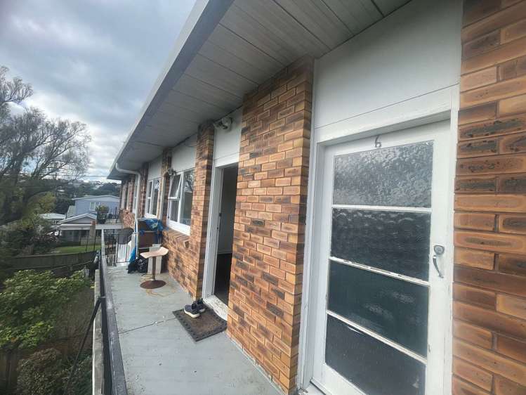 4/57A Mountain View Road_0