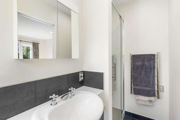 2/10 Vireya Court Goodwood Heights_10