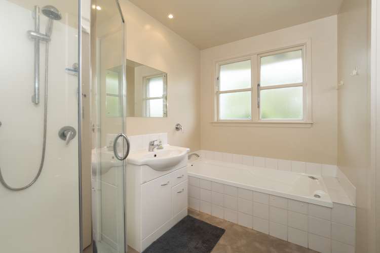 119 Racecourse Road Allenton_14