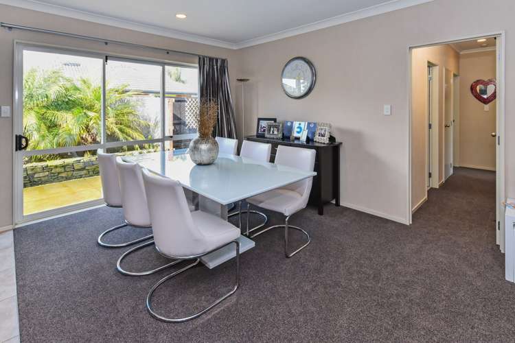 18 Turnberry Drive Wattle Downs_7