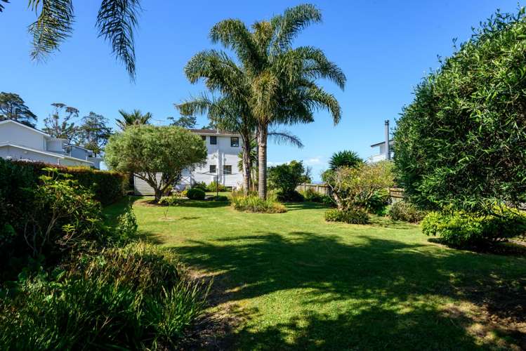 58 Marine Parade Mellons Bay_17