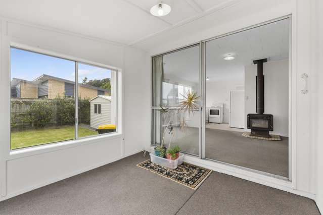 6B Robert Mckeen Otaki Beach_4