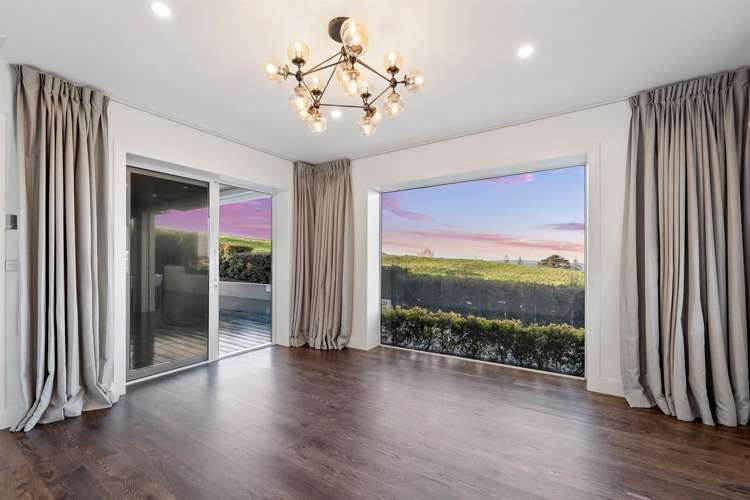 27 Bearing Parade Long Bay_22