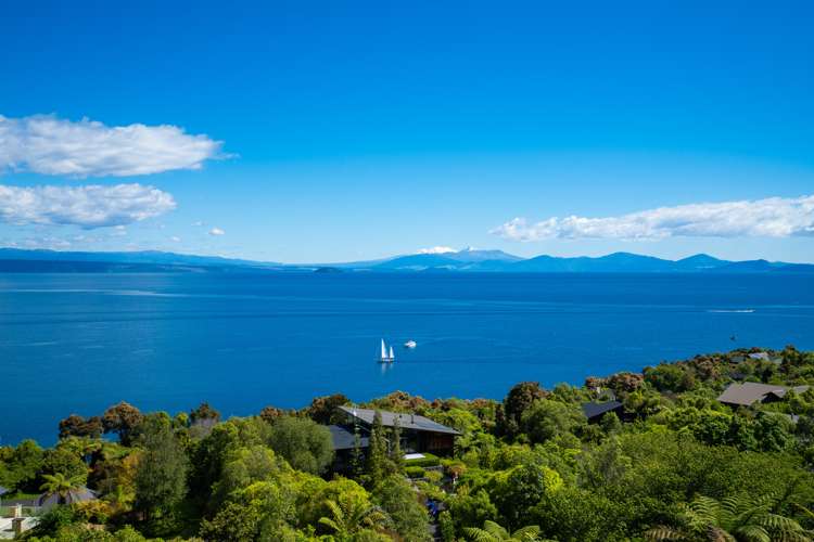 43 Whakamoenga Point Acacia Bay_6