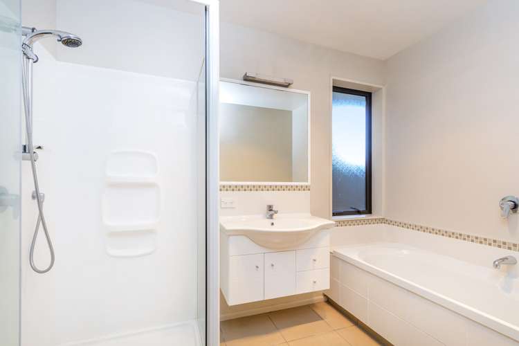 12 Kingsbridge Drive Burwood_7