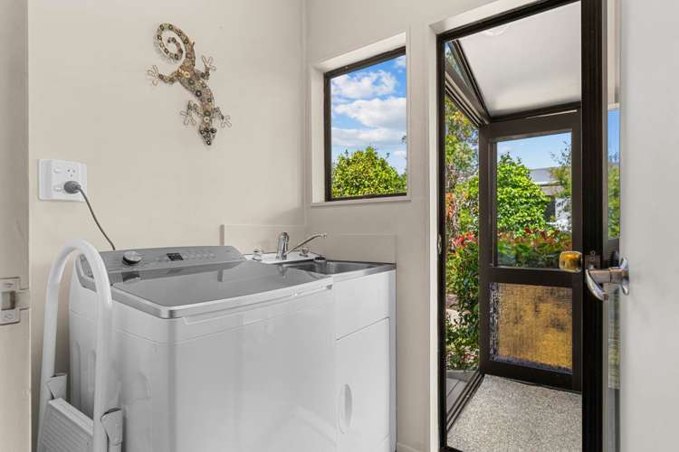 17 Pyle Road West One Tree Point_19