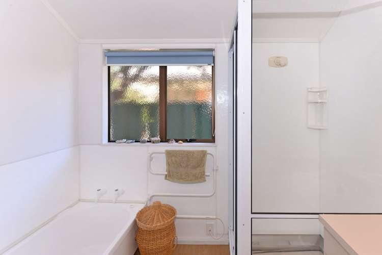 15 De Cesare Way The Wood_13