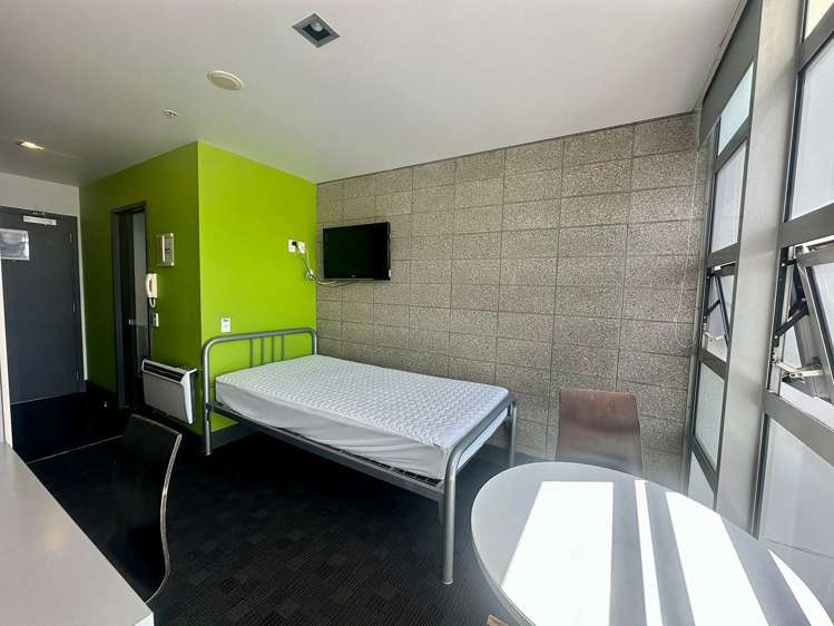 521/133 Beach Road Auckland Central_0