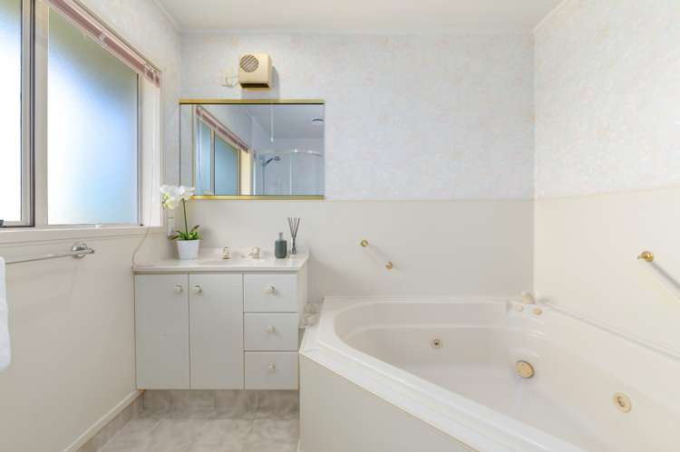 2 Longwood Place Harrowfield_11