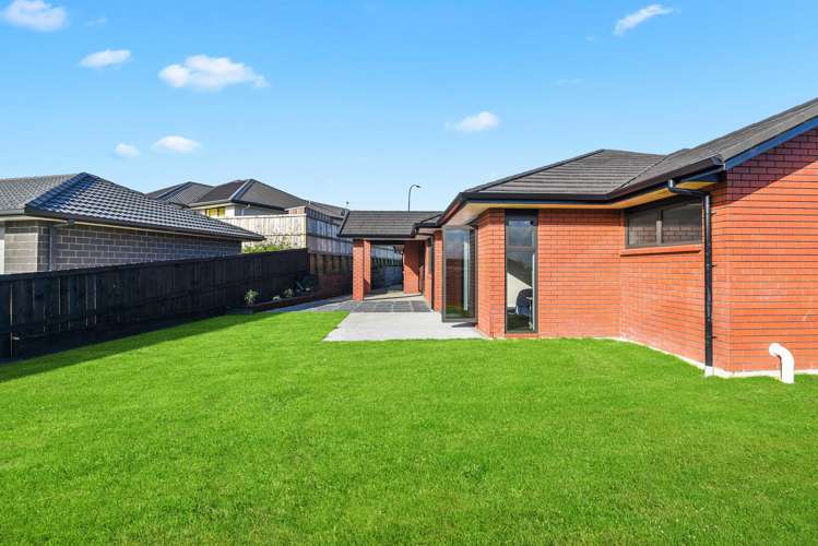 16 Waireka Road Rototuna North_17