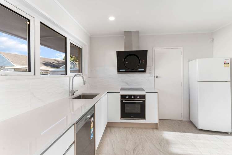 2/10 Omana Road Papatoetoe_7