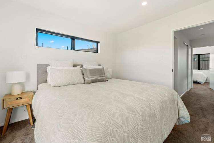 2/89 Beach Road Te Atatu Peninsula_8