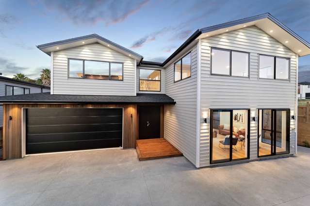 Luxury 6-Bed Living: Rangitoto College Zone