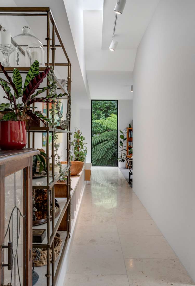 74b Beach Road Mellons Bay_10