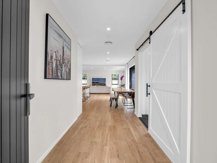 27 Coutts Way_3