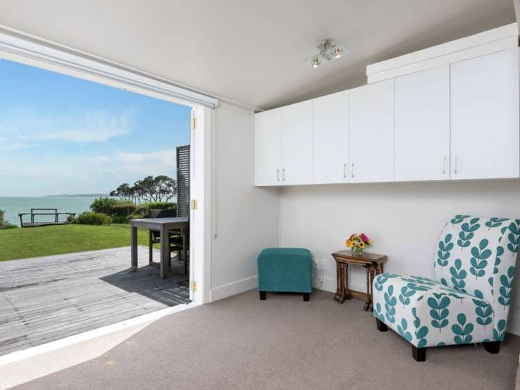 3 Hawke Crescent Beachlands_10