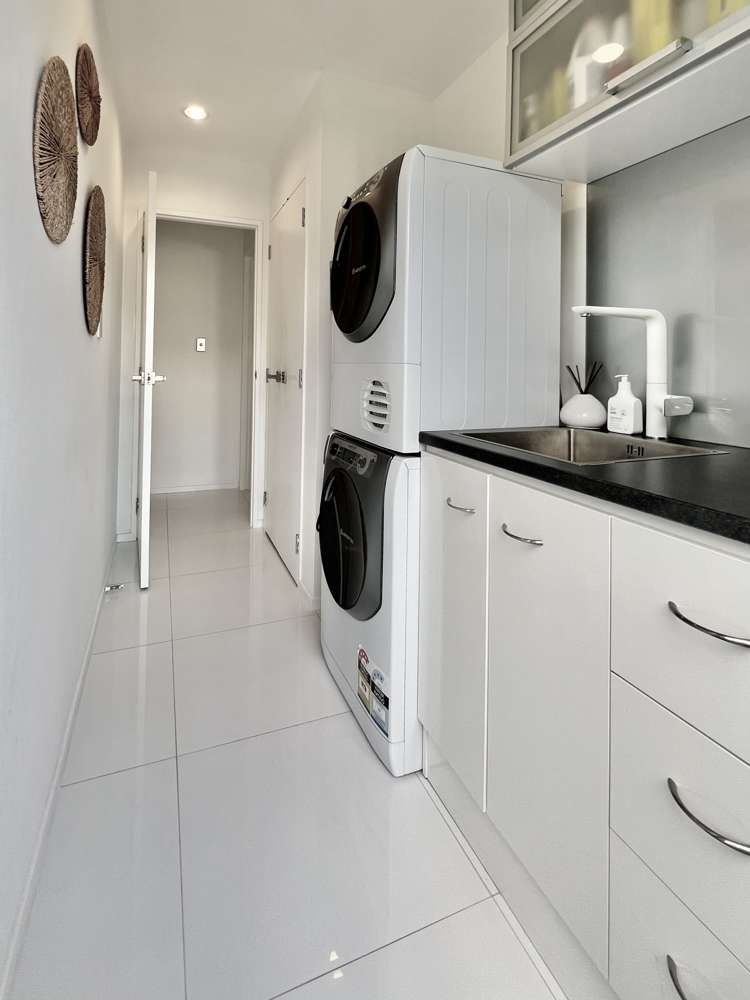 16 Southworth Place Grandview Heights_19