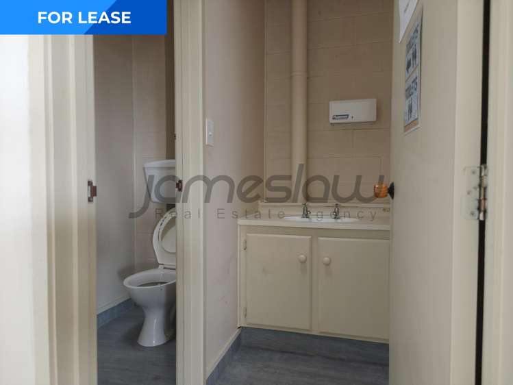 102 Henderson Valley Road Henderson_8