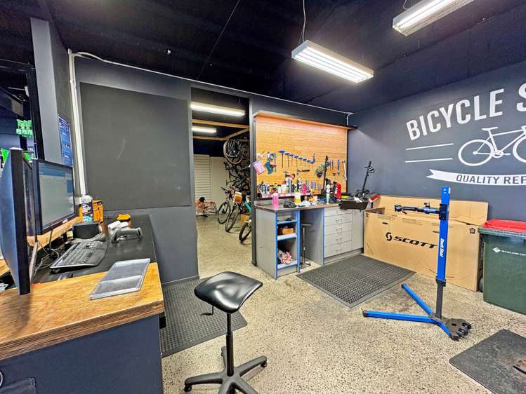 72 Barrys Point Road Takapuna_12