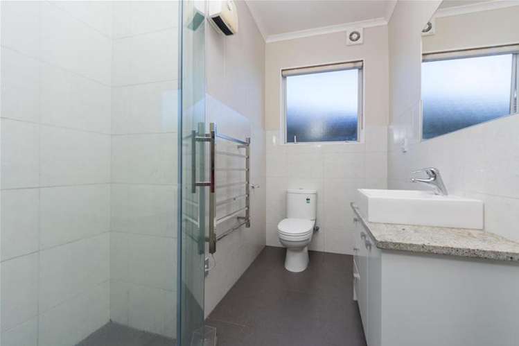 10 Stamford Crescent Flat Bush_11