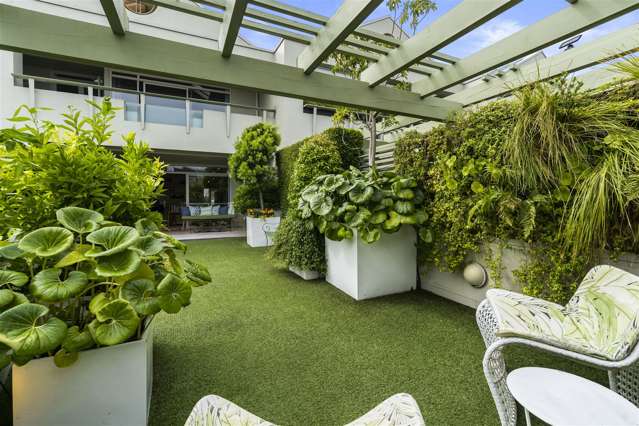 1a/2 Queens Parade Devonport_1