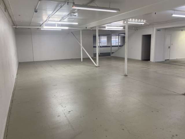 Lower Level, Unit 4, 122-124 Anzac Street Takapuna_3