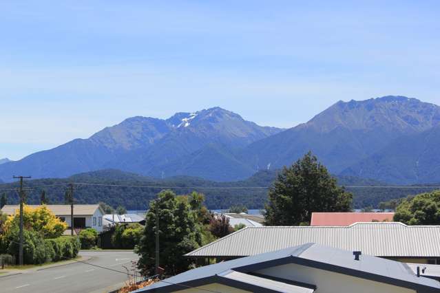 28 Pompolona Street Te Anau_1