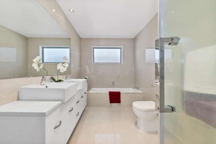 35 Clady Drive Flat Bush_17