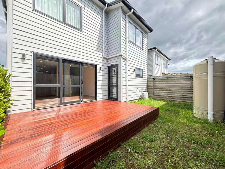 8 Seelie Court Flat Bush_14