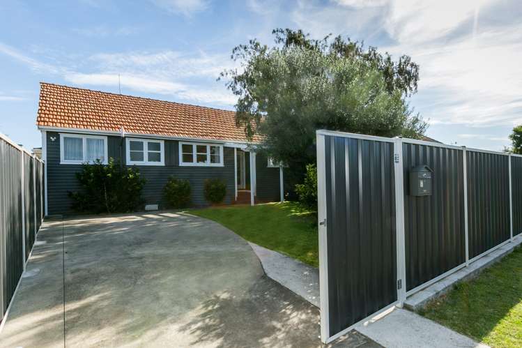 17 Hammond Road Taradale_12