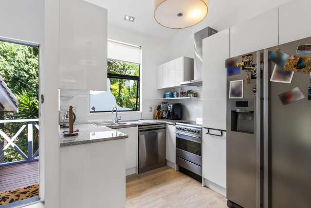 2/41 Saint Georges Bay Road Parnell_4