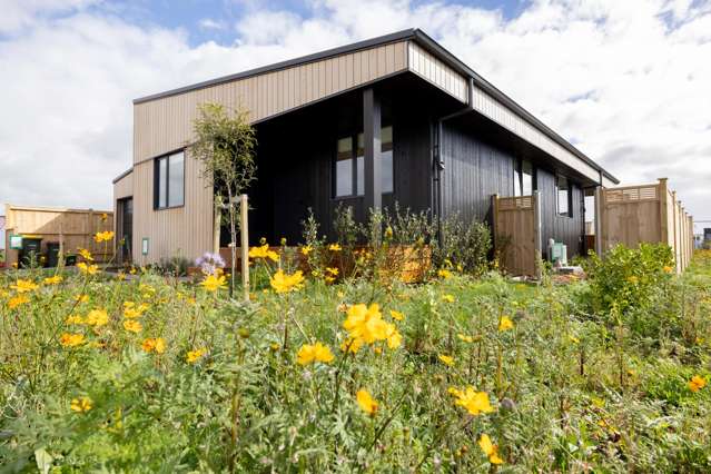 91 Waituarua Drive "Waiata Shores" Takanini_1
