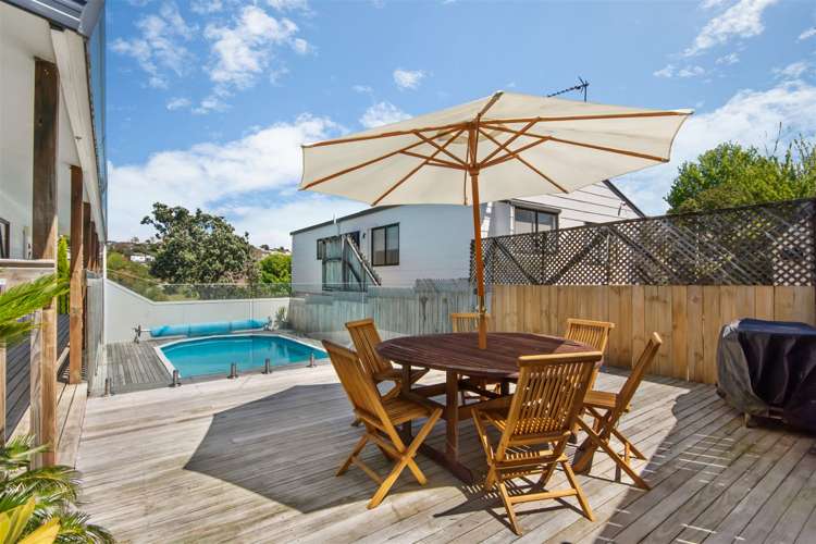 2/93 Athena Drive Totara Vale_13